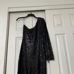 Beautiful evening gown with sequins black